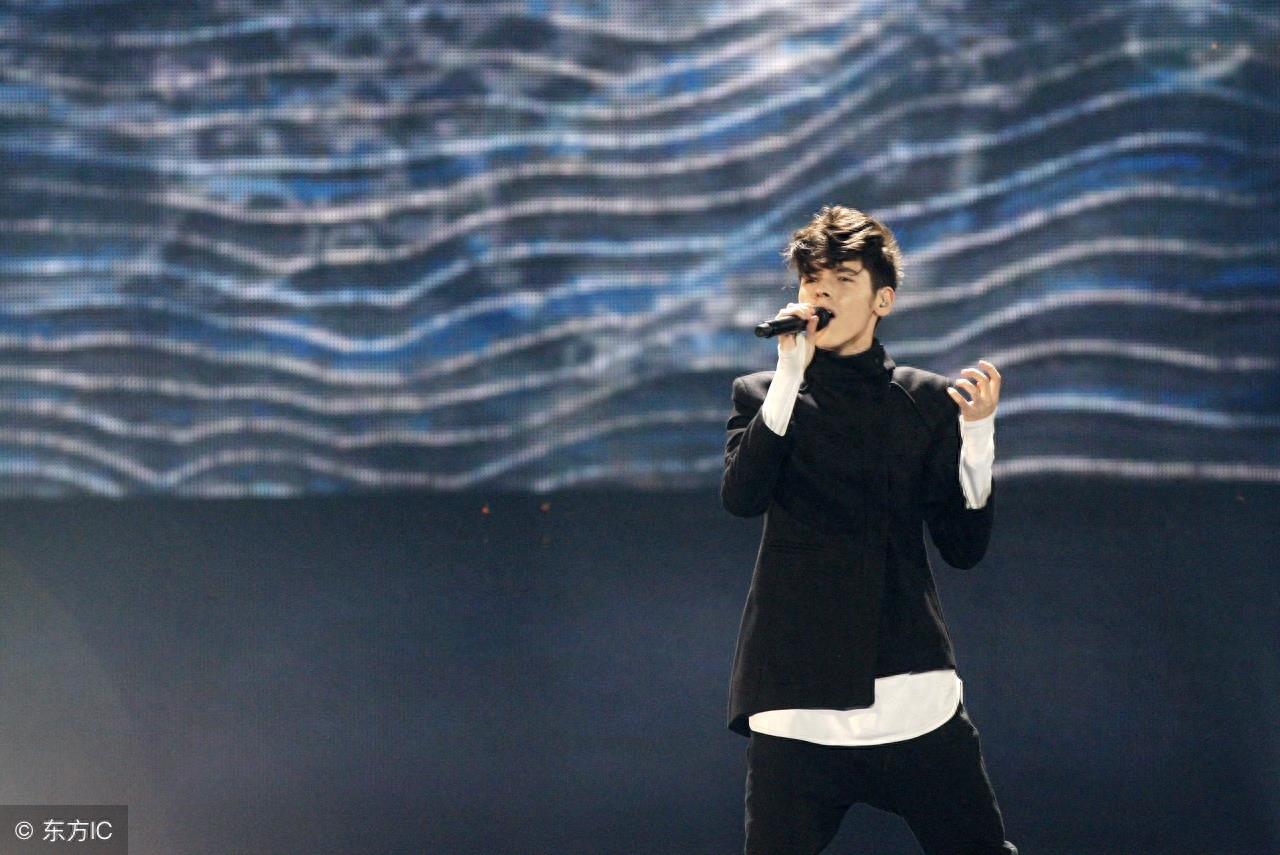 《歌手》神秘首发克里斯蒂安·科斯托夫何许人也?