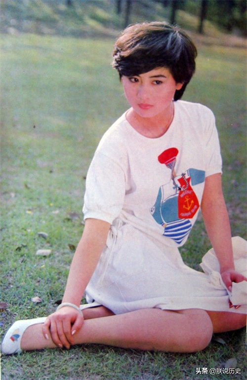 那些年的夏菁，罕见剧照老照片，因女扮男装扮演贾宝玉而出名