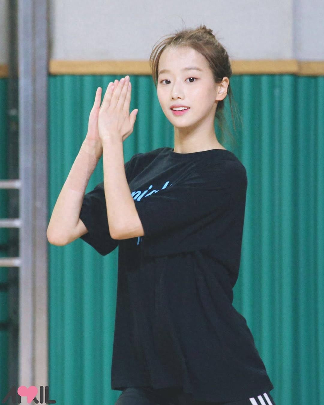 韩国偶像歌手李娜恩