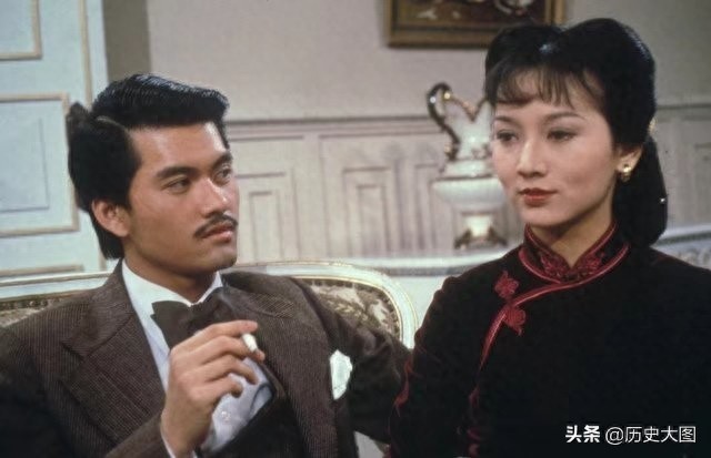 1980年香港电视剧《上海滩》的剧照,图2是周润发和赵雅芝