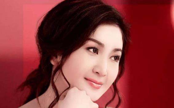 温碧霞年纪多大了 温碧霞为什么显年轻