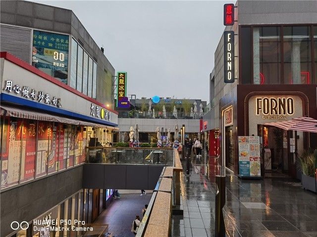 苹果手机和vivo哪个好（三款手机横评对比分享）