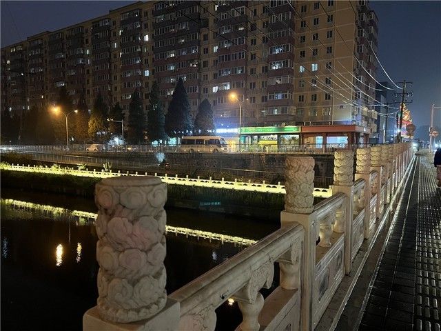 苹果手机和vivo哪个好（三款手机横评对比分享）