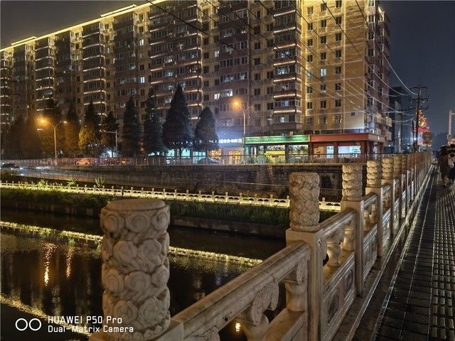 苹果手机和vivo哪个好（三款手机横评对比分享）