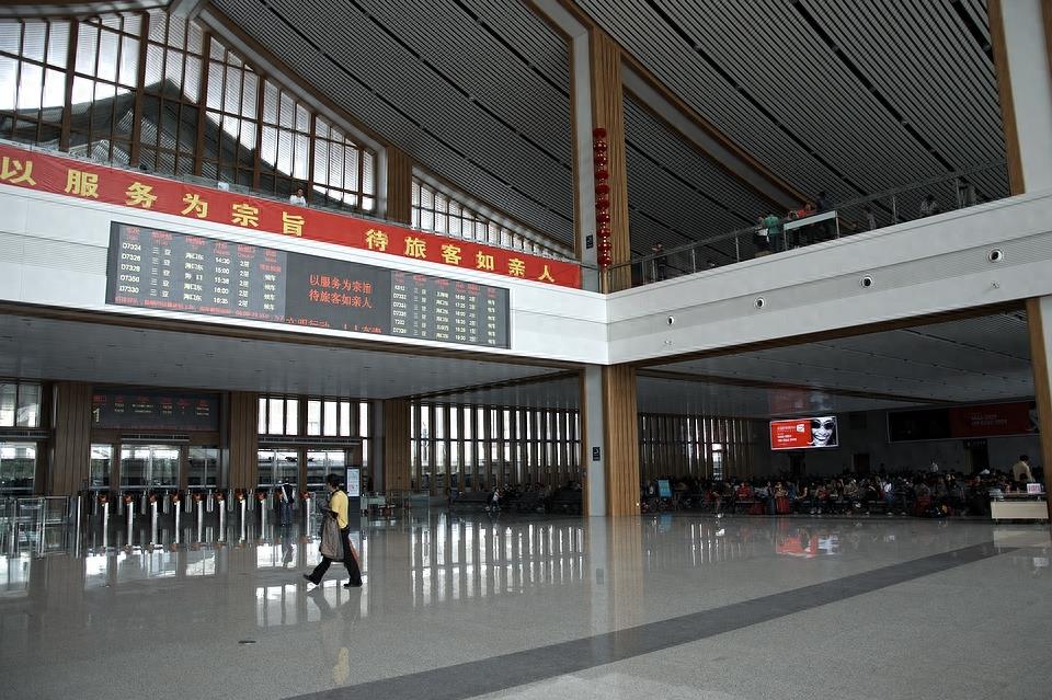 三亚站 中国最南的火车站、高铁站