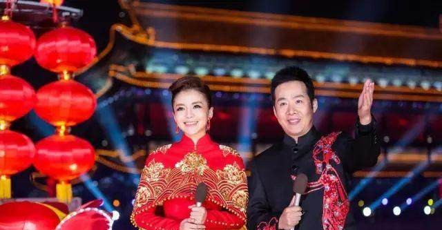 朱迅的个人资料（中央电视台知名主持朱迅）