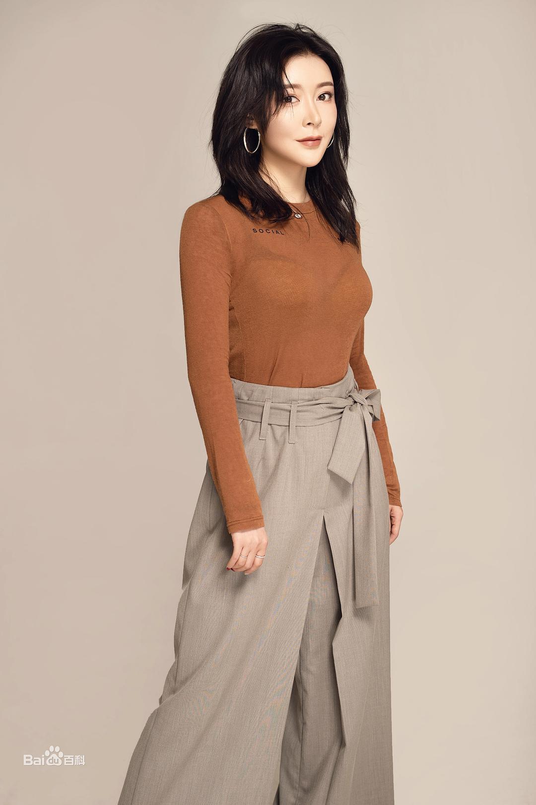 桑娜个人资料写真作品