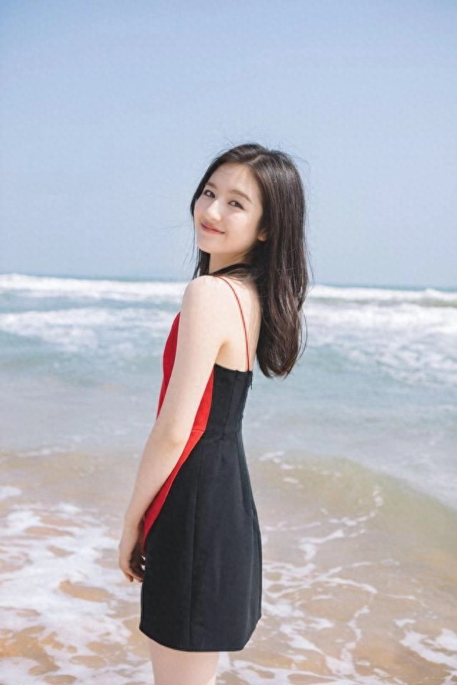 李兰迪，95后女星，北京人，甜美可爱